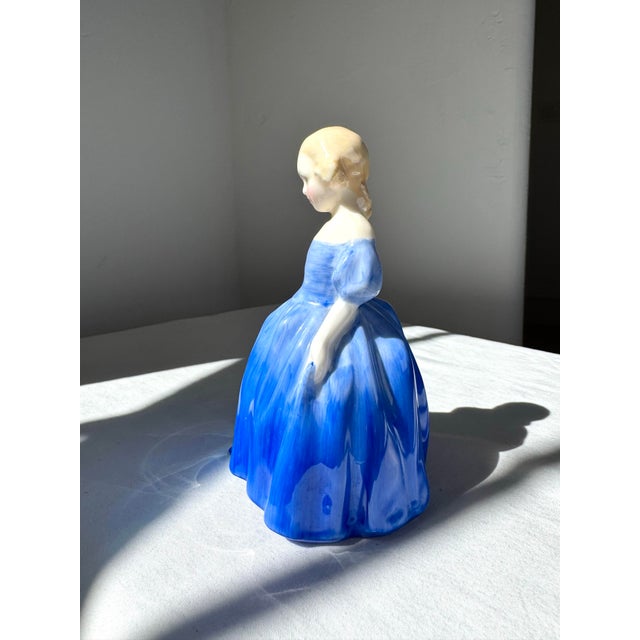 English Antique Royal Doulton Figurine ~ “Marie” ~ Hn 1370 For Sale - Image 3 of 12
