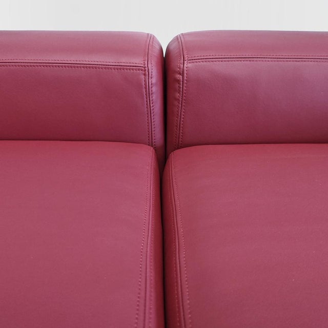 Model 711 Daybed Sofa in Red Leather attributed to Tito Agnoli for Cinova, 1970s For Sale - Image 14 of 17