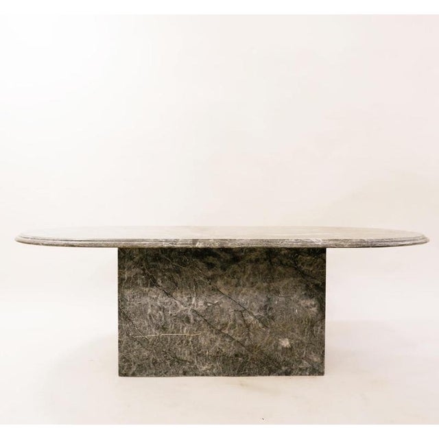 Grey marble coffee table, 1960s Wear consistent with age and useMeasures : 118 x 40 cm H: 60 cm