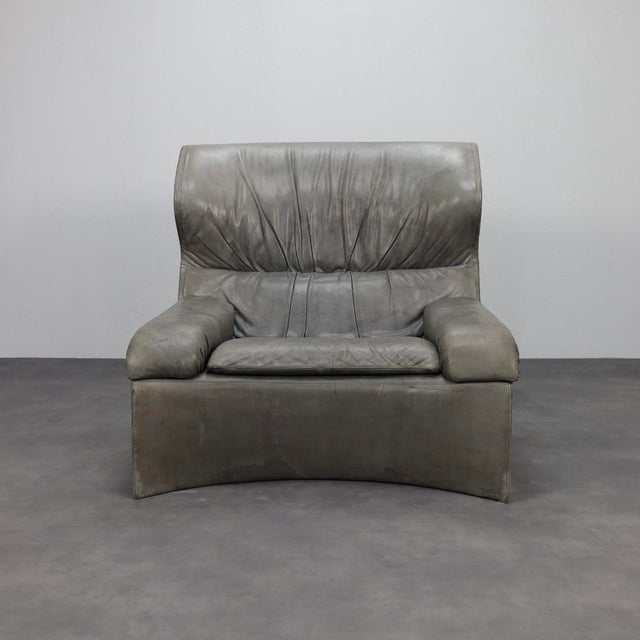 Mid-Century Modern Set of Vela Alta Leather Lounge Chair and Ottoman by Giovanni Offredi for Saporiti, Italy, 1970s For Sale - Image 3 of 10