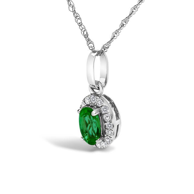Contemporary 10K White Gold 5x3mm Green Emerald and Diamond Accent Halo Oval Shape 18" Pendant Necklace (I-J Color, I1-I2 Clarity) For Sale - Image 3 of 5