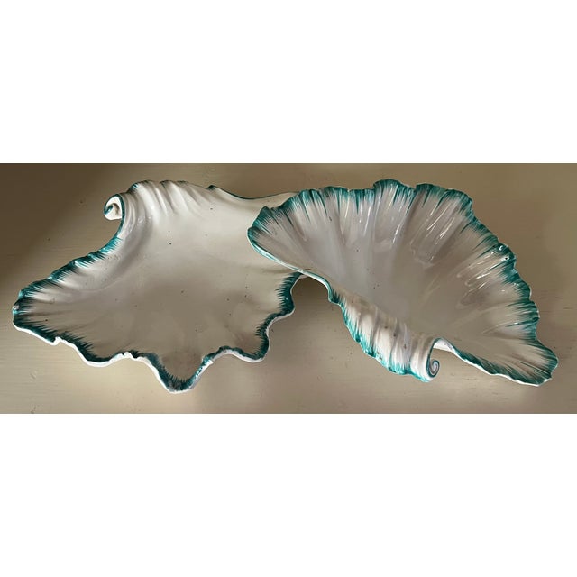 Ceramic Antique 18th Century Wedgwood Creamware Feather Edge Sea Shell Dishes - A Pair For Sale - Image 7 of 16