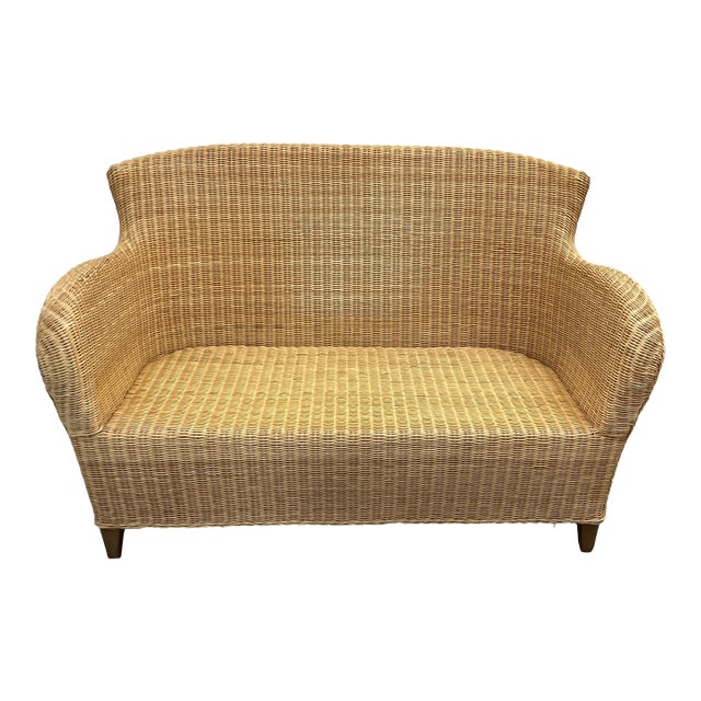 Chic Vintage Wicker Settee For Sale