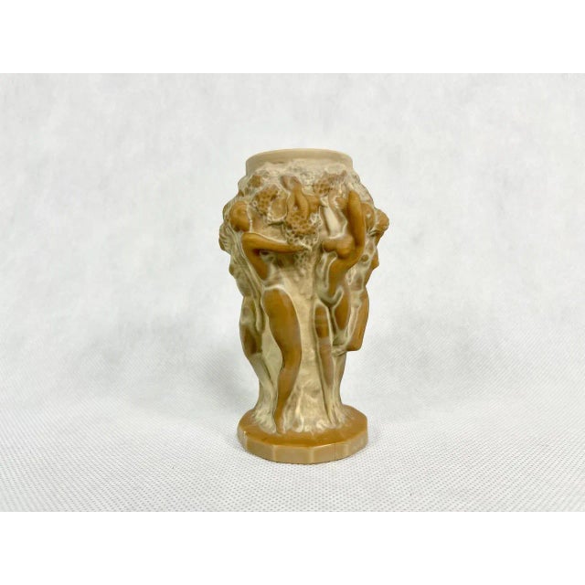 Beige Small Grape Vase in Glass by František Pazourek, 1990s For Sale - Image 8 of 8