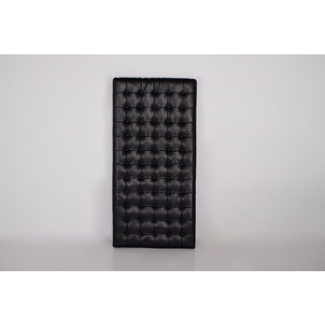 Vintage Barcelona Daybed in Black Leather by Mies Van Der Rohe for Knoll, 2000s For Sale - Image 12 of 16