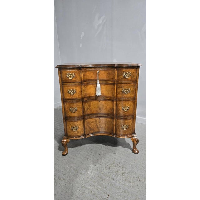 Concave Walnut Chest of Drawers, 1920s For Sale - Image 11 of 17