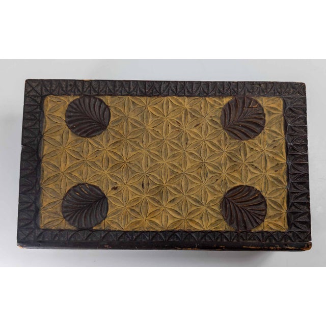 18th or 19th Century American Folk Art Chip Carved Polychrome Box For Sale - Image 9 of 18