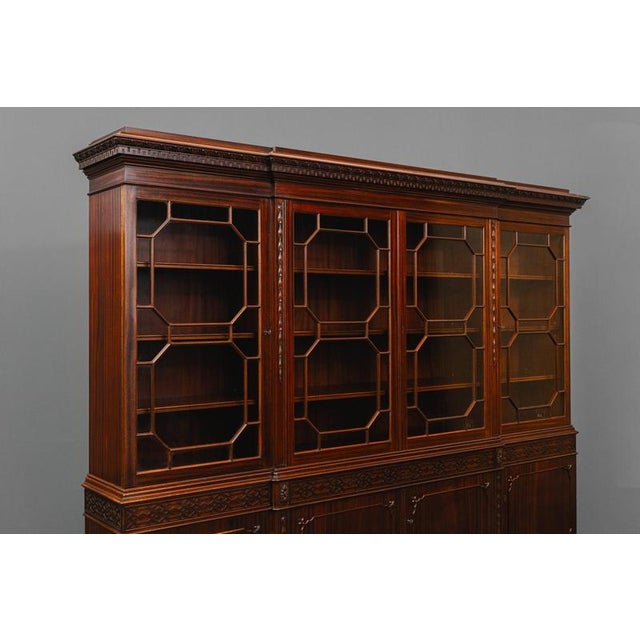 English Style Bookcase in Mahogany, Early 20th Century For Sale - Image 5 of 18
