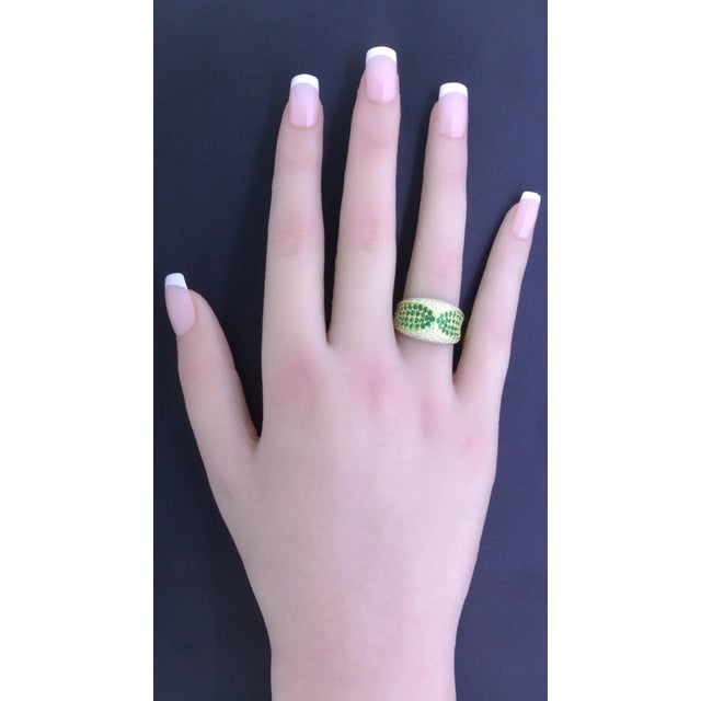 Tsavorite Garnet Diamond 18k Yellow Gold Ring, Size 7 For Sale In Los Angeles - Image 6 of 6