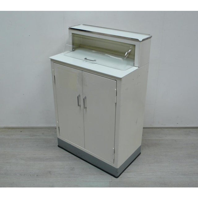 Mid-Century Modern Mobile Medical 2-Door Cabinet, 1960s For Sale - Image 3 of 7