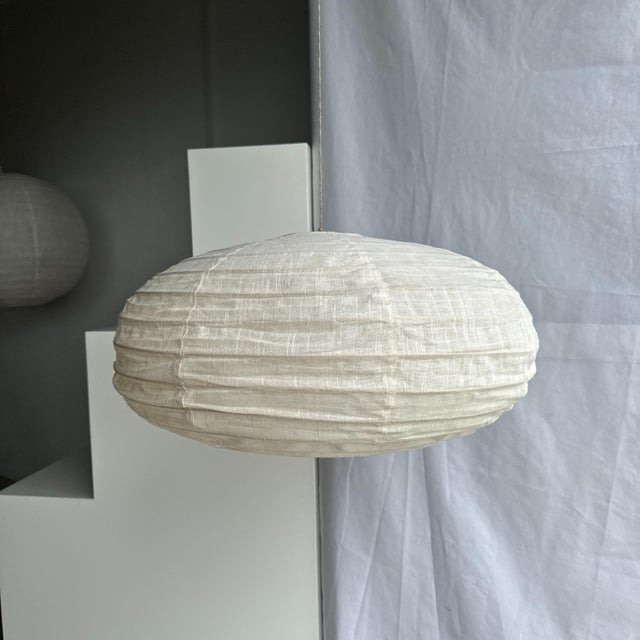 White Large Oval Flattened Pendant Light in Rattan and Natural Linen, 1980s For Sale - Image 8 of 9