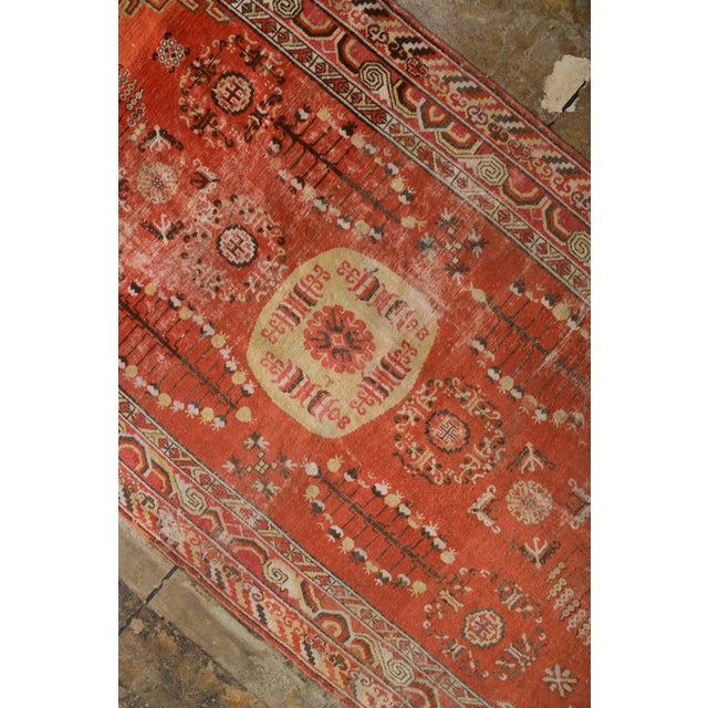 1950s Mid-Century Vintage Khotan Rug Red and Beige-Brown Medallion All Over Pattern For Sale - Image 5 of 6