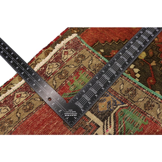 Mid 20th Century Vintage Turkish Yastik Rug - 01'07 X 02'10 For Sale - Image 5 of 8