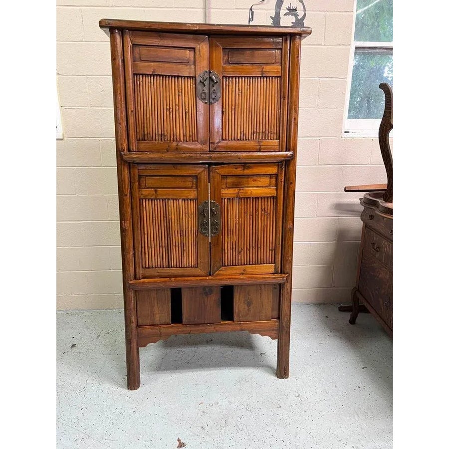 【OmNi ANTIQUEs】古いキャビネットです。 イギリスアンティーク家具 オールドチャーム ウォールキャビネット