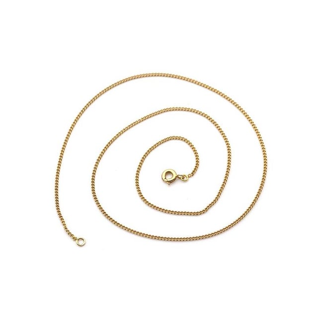 Vintage Curb Chain in 18K Gold For Sale - Image 3 of 5