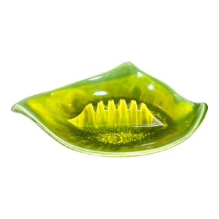 Mid-Century Modern Acid Green Leaf Shaped Art Pottery Ashtray For Sale