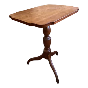 Late 19th Century Antique American Maple Candle Stand