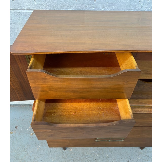 Mid-Century Modern Walnut Highboy Dresser by Young Mfg., Attributed For Sale - Image 12 of 17