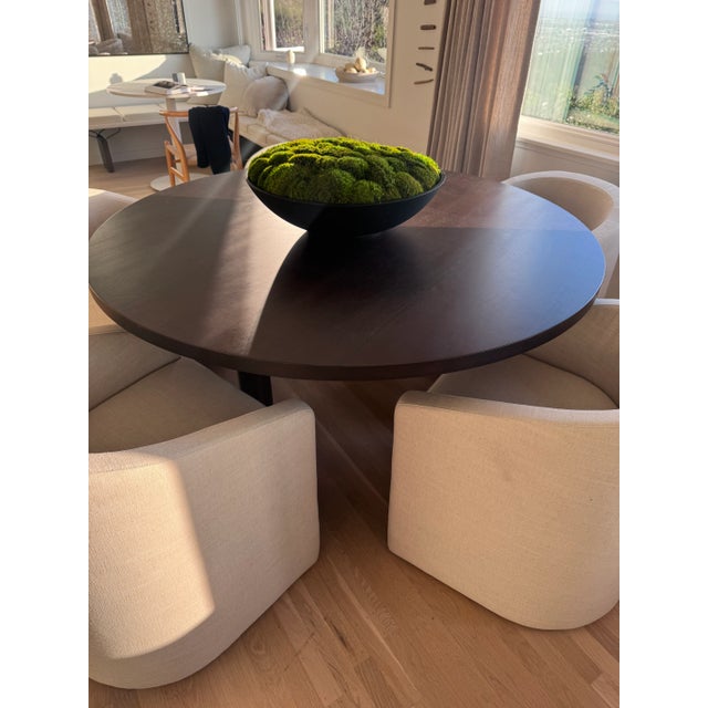 This stunning solid oak table is a statement piece for any modern or contemporary home. Expertly crafted and finished in a...