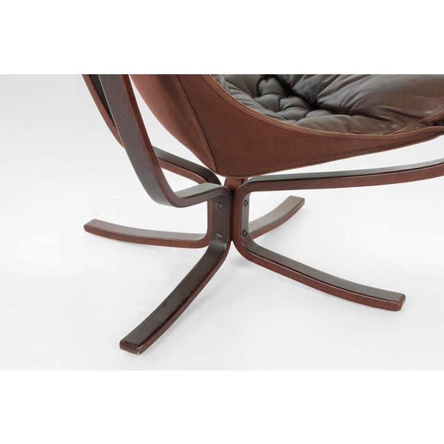 Vintage Falcon Chair in Brown Leather and Plywood by Sigurd Ressell for Vatne Møbler, 1970s For Sale - Image 5 of 8