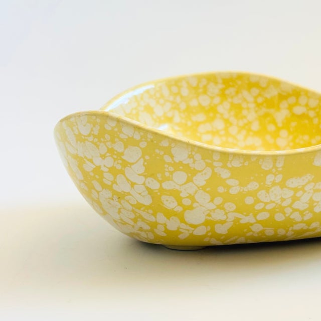 MCM California Pottery Speckled Yellow Bowl For Sale In San Francisco - Image 6 of 11