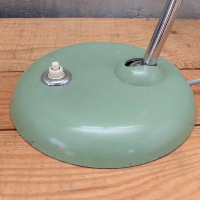 Green Lacquer and Chrome-Plated Flexible Table Lamp, 1950s, in Very Good conditions. Designed 1950 to 1959 European Plug...