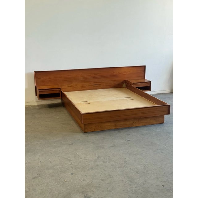 Danish Modern Queen Platform Bed For Sale - Image 14 of 18
