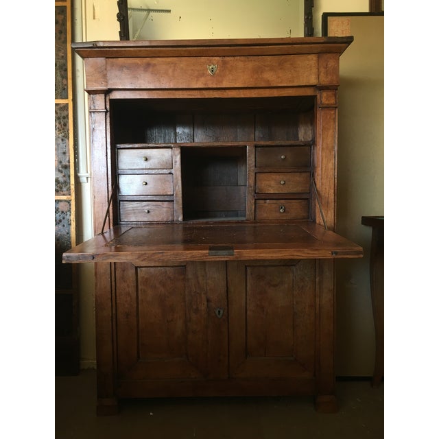 Wooden 19th century secretary desk. Many organizational spaces, wood in great condition