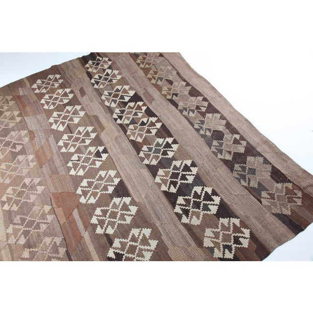 Mid 20th Century Vintage Anatolian Flatweave Kilim in Earthy Brown Tones - 5' 11'' X 8' 7'' For Sale - Image 5 of 12