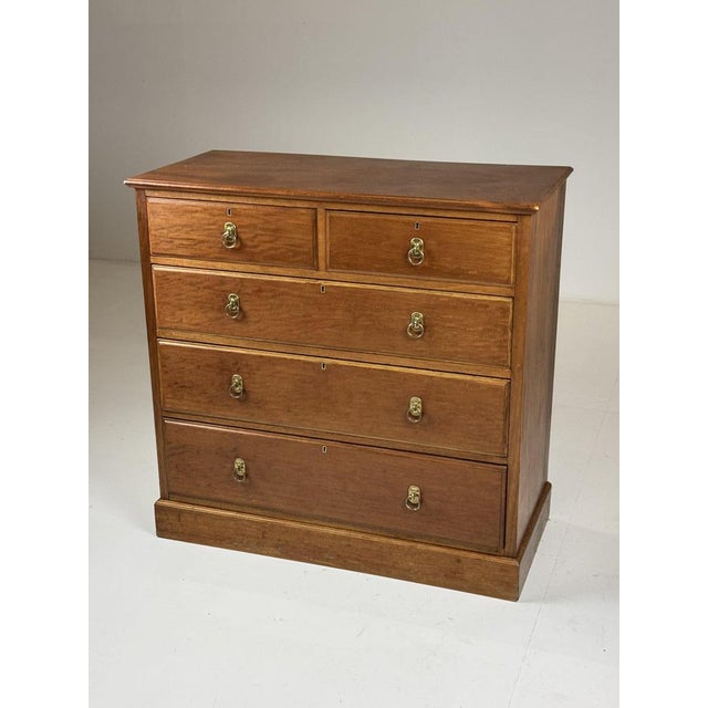 Chest of Drawers in Mahogany from Harrods For Sale - Image 16 of 17