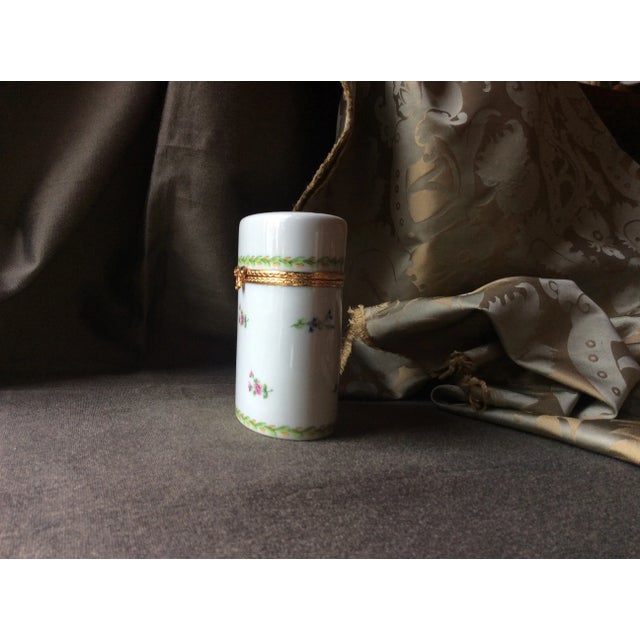 Limoges Porcelain Cigarette Box With Roses & Blue Cornflowers For Sale - Image 4 of 10