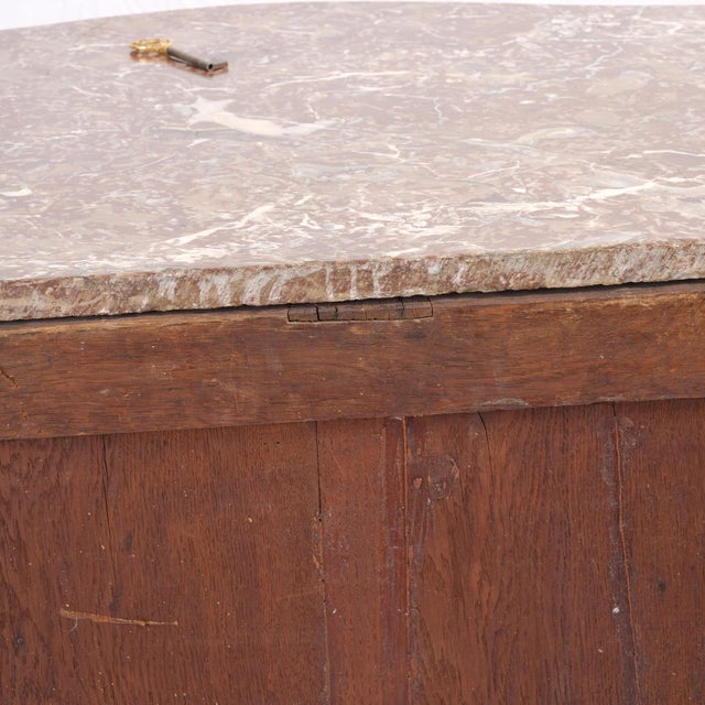 French Louis XV Chest of Drawers, 1760s For Sale - Image 12 of 17