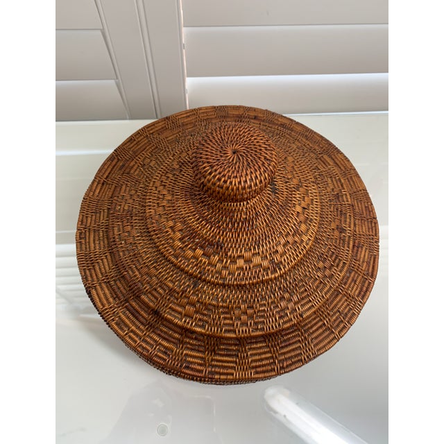 Cinnamon Mid 20th Century East African Coiled Lidded Basket, Possibly Ethiopian For Sale - Image 8 of 12