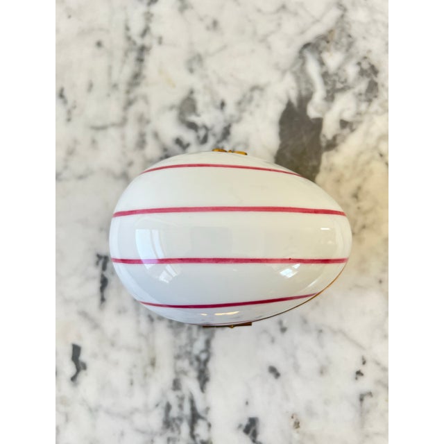 Traditional Limoges Chamart Pink Pinstriped Porcelain and Brass Egg Shaped Trinket Box - Made in France For Sale - Image 3 of 7