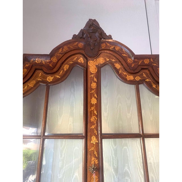 Traditional Dutch Marquetry Display Cabinet / Vitrine For Sale - Image 3 of 9