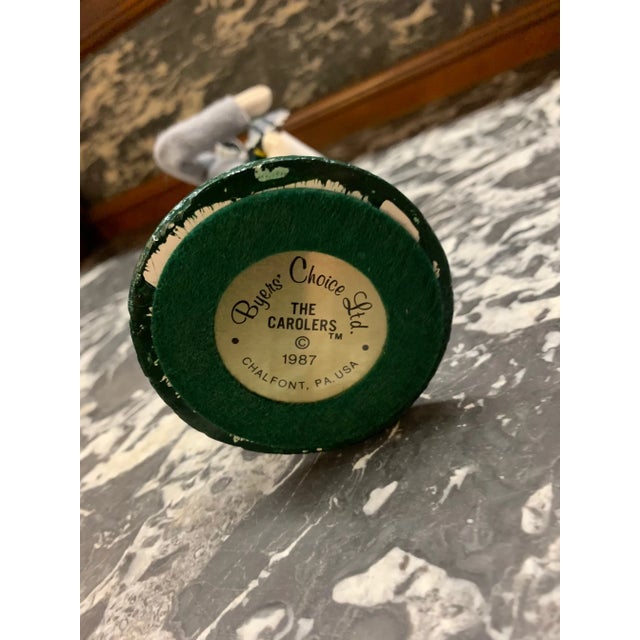 1987 Original Christmas Caroler From Golden Collection Byers Choice For Sale - Image 4 of 5