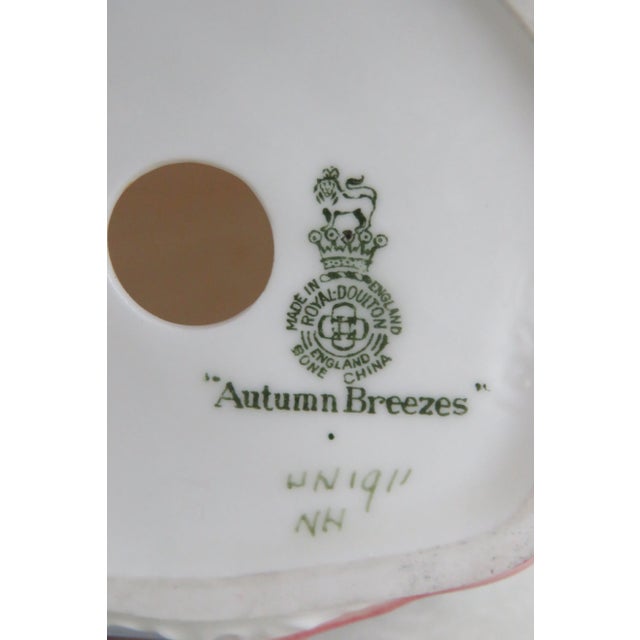 1930s Royal Doulton Autumn Breezes Hn1911 Bone China Porcelain Figurine For Sale - Image 5 of 13