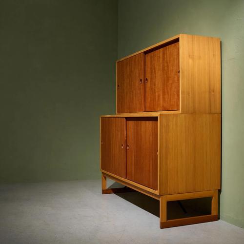 Mid-Century Modern Öresund Cabinet in Teak and Oregon Pine by Børge Mogensen for Karl Andersson, Sweden, 1950s For Sale - Image 3 of 13