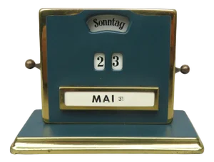 Petrol Perpetual Calendar from Jakob Maul