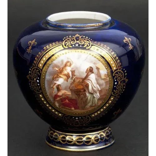 Porcelain Vase Saints with Roe For Sale - Image 4 of 4