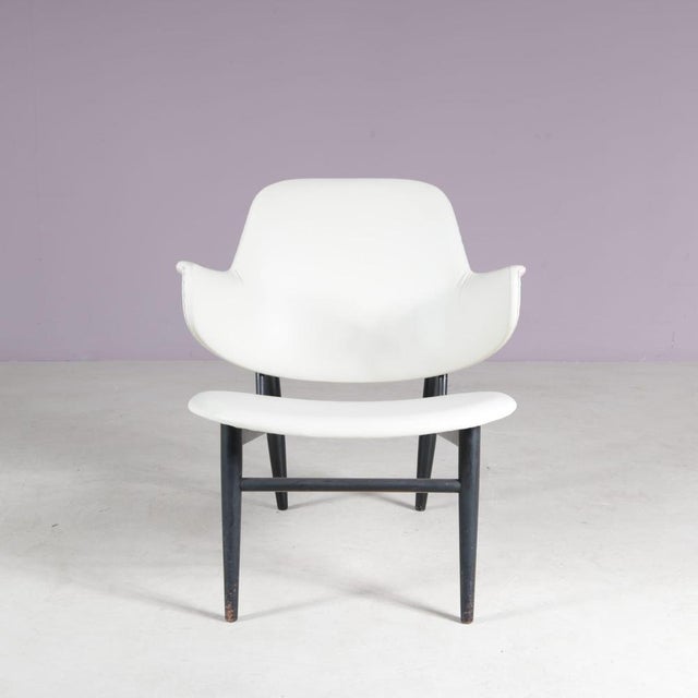 Shell Chair by Ib Kofod-Larsen for Christensen & Larsen, Denmark, 1950s For Sale - Image 5 of 12