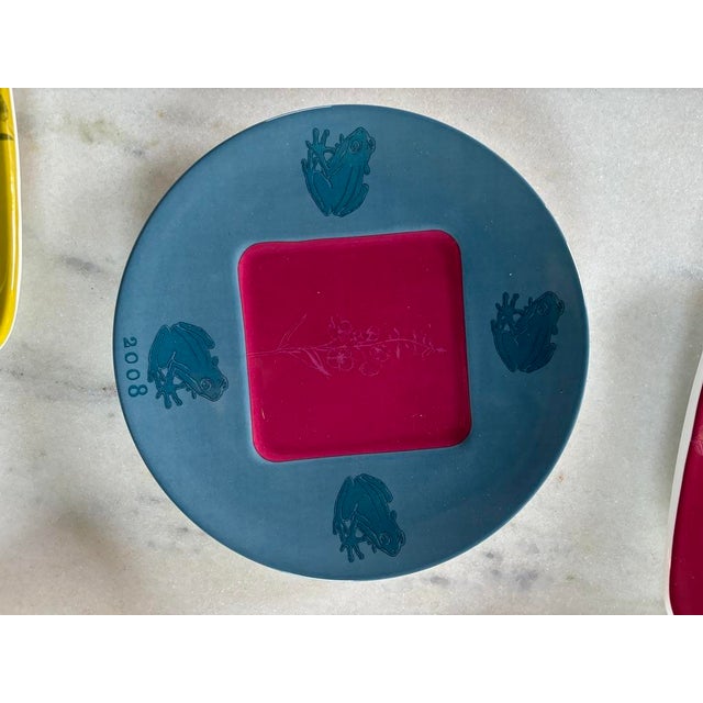 Arabia Finland Plates, 2001, Set of 12 For Sale - Image 17 of 18