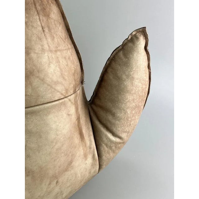 Textile Vintage Kangaroo Newspaper Holder in Leather, 1960s For Sale - Image 7 of 13