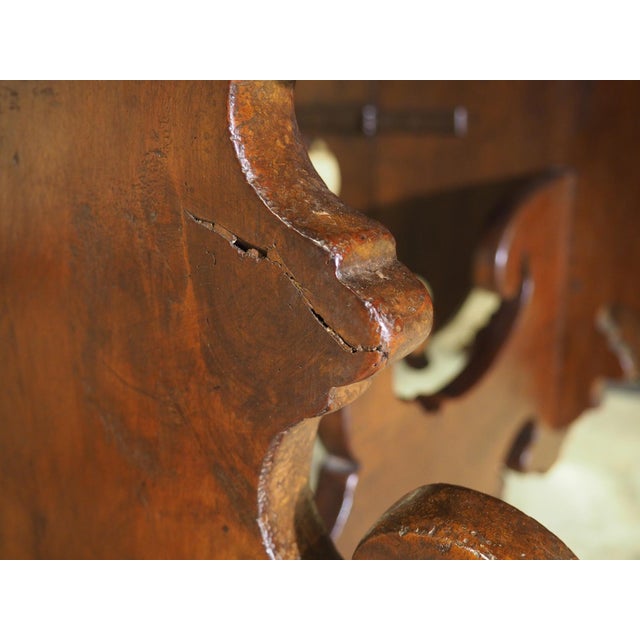 Antique Walnut Drop Leaf Table From Tuscany, Italy, Early 19th Century For Sale - Image 4 of 18