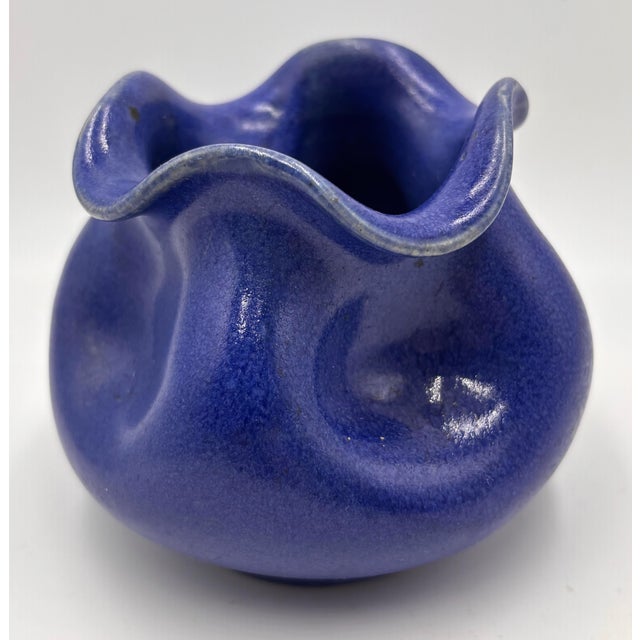 1940s Mid 20th Century w.j. Gordy Pinch Vase Pottery For Sale - Image 5 of 7