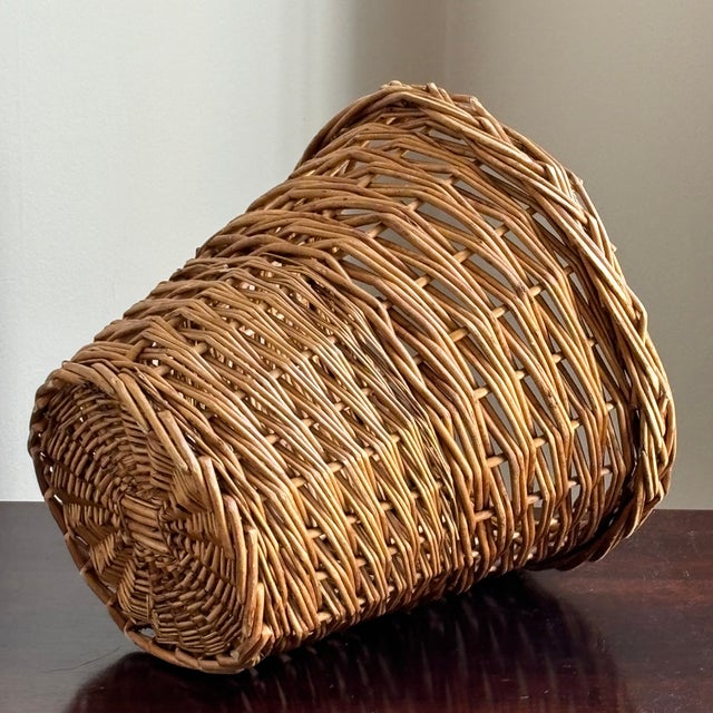 Mid-20th Century Rustic European-Style Wicker Wastepaper Basket For Sale - Image 9 of 16