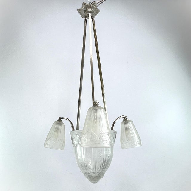 Art Deco Chandelier Hanging Lamp attributed to Maynadier, 1930s For Sale - Image 3 of 11