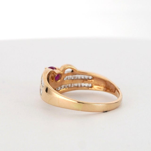 18k Yellow Gold Ring With 0.29ct Ruby & 0.31ct Diamond Accents For Sale In New York - Image 6 of 18