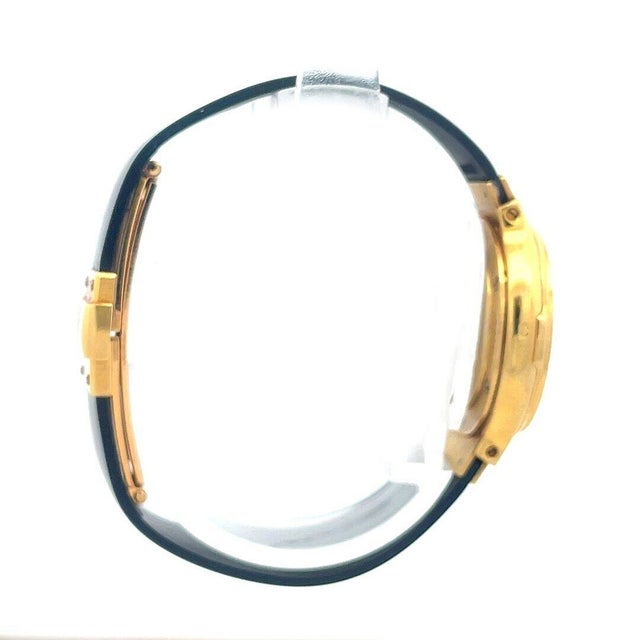 Metal Hublot MDM Gold Ladies Watch 18k Yellow Diamond Bezel Date Rubber Band 28mm For Sale - Image 7 of 10