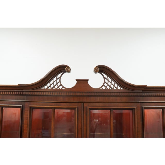Vintage Hickory Chair Company Traditional Breakfront China Cabinet, Attributed For Sale - Image 10 of 18